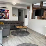 빌라 La Maison Cachee *